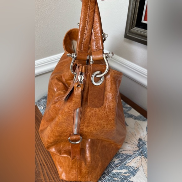 Gianni Chiarini Rich Redish- Tan or Brown Hobo Style Leather Bag - Picture 6 of 14